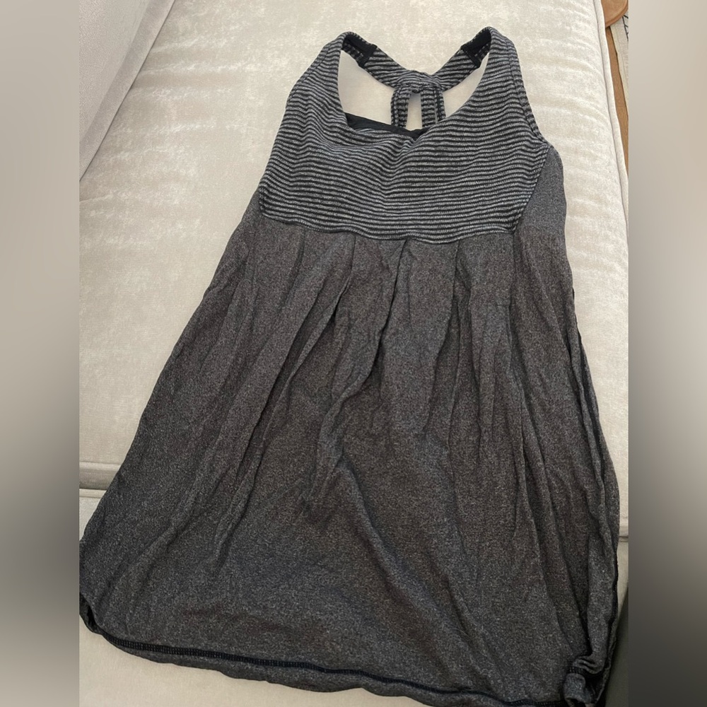 Lululemon workout tank